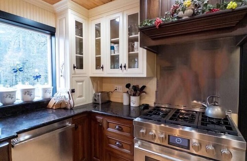 Corvallis House | The Mountain House