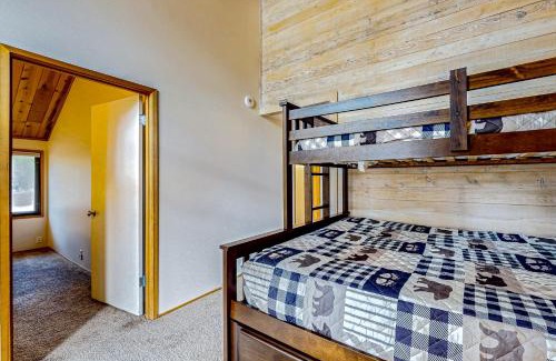 Sunriver House | The Mountain Perch, Cabin 7