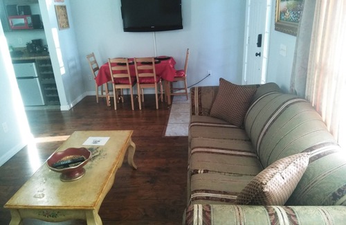 Woodridge Apartment | The Mouse`s neighbor studio near Disney
