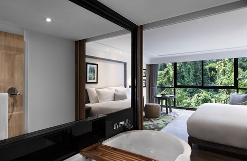 Nai Harn Hotel | The Nai Harn