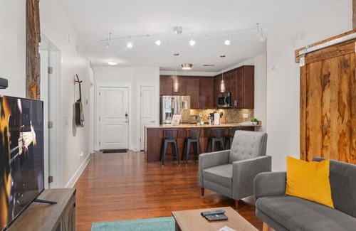 North Capitol Condo | The Nashville Nook - Barn Doors & Broadway Dreams