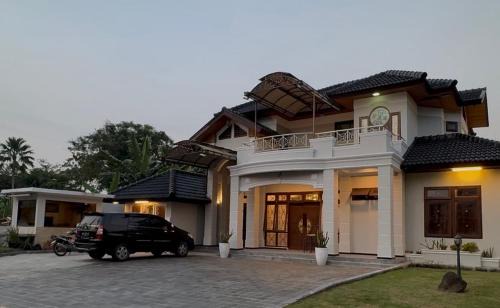 Medan Villa | The Nawasena Villa Medan with Private Pool Escape
