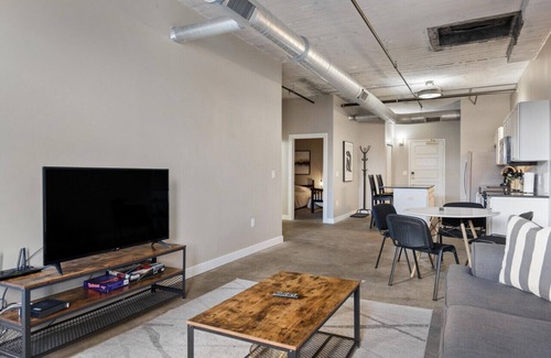Downtown Apartment | The Nelson Lofts - Unit 3 (2 BR)