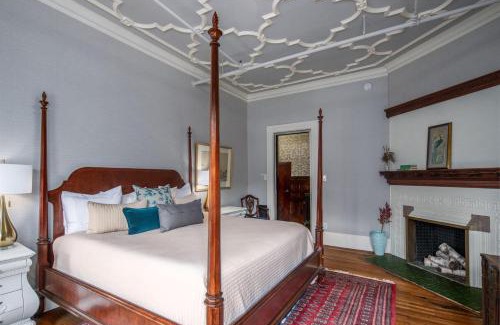 Summit - University Bed & Breakfast | The New Victorian Mansion Bed & Breakfast