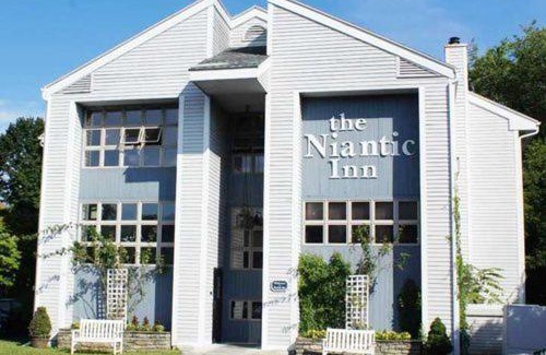 Niantic Hotel | The Niantic Inn