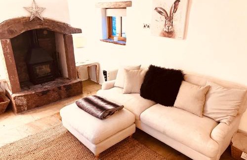 Welton House | The Nook Cottage