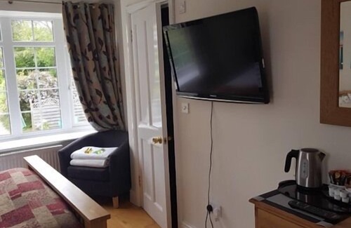 Cheselbourne Bed & Breakfast | The Oak at Dewlish