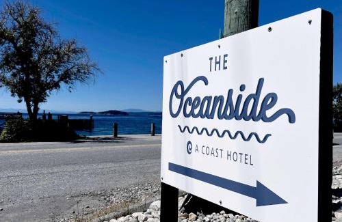 Davis Bay Hotel | The Oceanside, a Coast Hotel