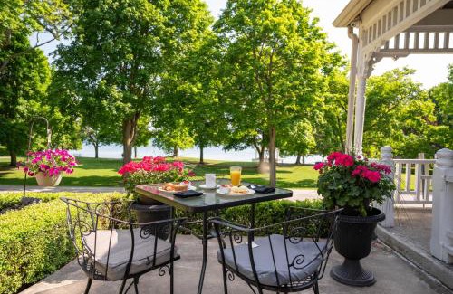Old Town Historic District Hotel | The Old Bank House