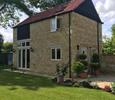 Market Deeping Apartment | The Old Barn 26 Church Street