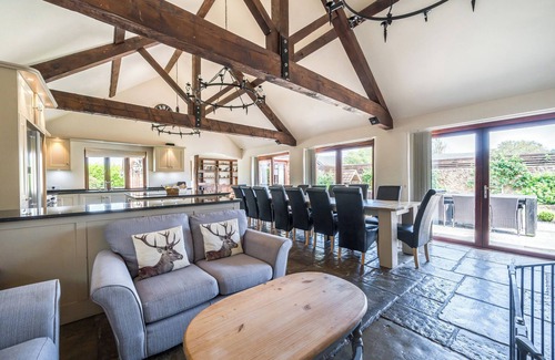 Old Cleeve Cottage | THE OLD BYRES, pet friendly, with pool in Washford