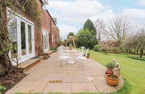 Preston House | The Old Coach House