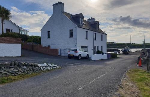 Drummore Bed & Breakfast | The Old Cornstore a beautiful Suite overlooking the sea