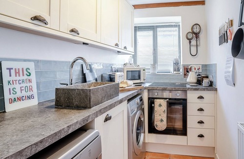 Cribyn Cottage | The Old Cowsheds 5 - Llanilar - UK49790