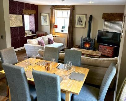 Foolow House | The Old Dairy - Brosterfield Farm