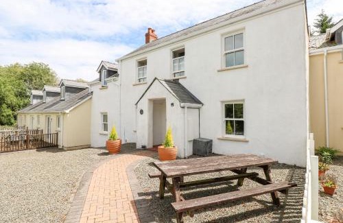 Tenby House | The Old Farm House