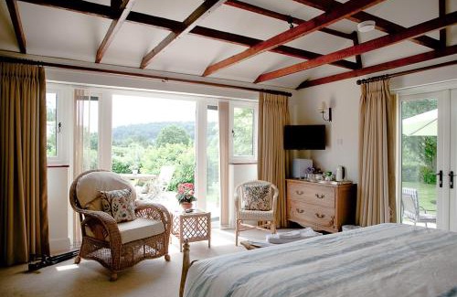 Petersfield Bed & Breakfast | The Old Hop Kiln Barn