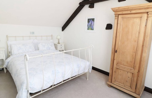 Kirkbymoorside Cottage | THE OLD POTTING SHED, family friendly in Kirkbymoorside