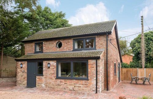 Alford House | The Old Rectory Cottage