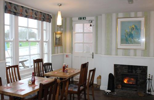 Thame Hotel | The Old Red Lion