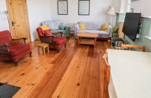 Carrigallen Cottage | THE OLD SCHOOL HOUSE, pet friendly in Carrigallen, County Leitrim