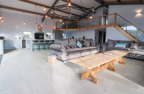 Langcliffe Cottage | THE OLD SHEEP HOUSE, pet friendly, luxury holiday cottage in Settle