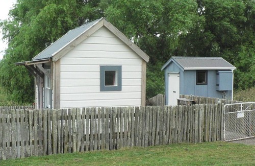 Opaki Cabin | The Old Shepherd