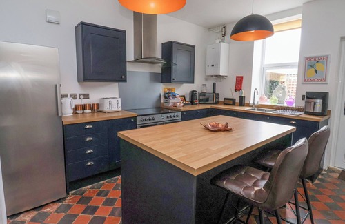 Withernsea Cottage | THE OLD STATION HOUSE, pet friendly, with hot tub in Withernsea