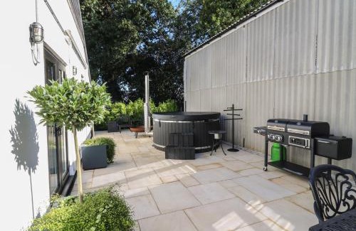 Sittingbourne House | The Old Workshop