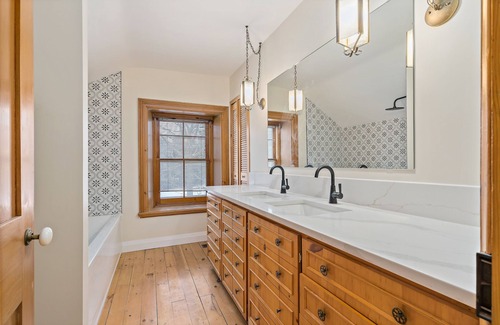 Guelph/Eramosa House | The Olde Stone Manse