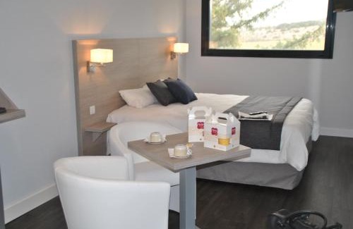 L'Hospitalet-du-Larzac Hotel | The Originals Access, Hôtel Millau Sud