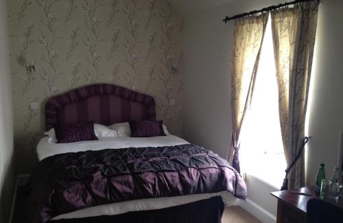 Roslin Hotel | The Original Rosslyn Inn