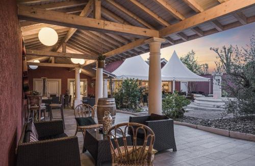 Malafretaz Hotel | The Originals Boutique, Hôtel Le Pillebois, Bourg-en-Bresse Nord