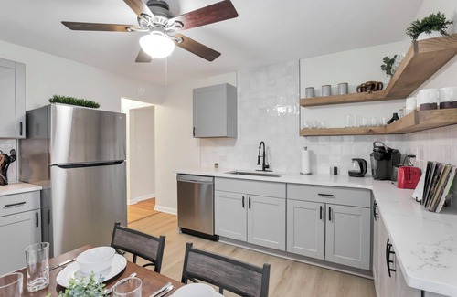 Grandview Heights House | The OSU House - 4 BR 5 min from OSU