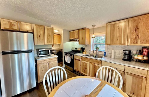 Michaywe House | The Otsego! nnA Marvelous 3-bedroom house!