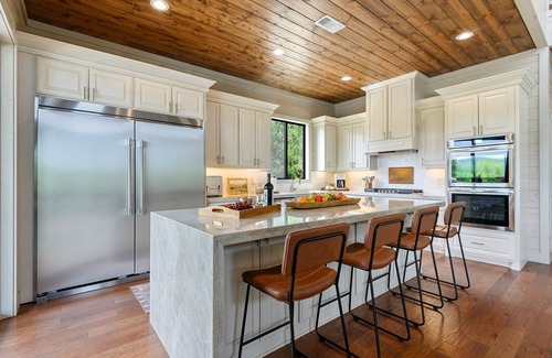 Pickens Cabin | The Overlook w/Outdoor Pool, EV Outlet, Unbelievable Views, Pickleball