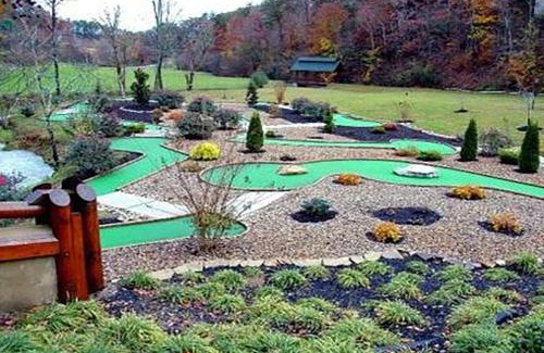 Sevierville House | The Palace at Bear Creek by Venture Smoky Mountains