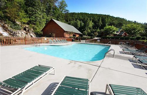 Sevierville House | The Palace at Bear Creek by Venture Smoky Mountains
