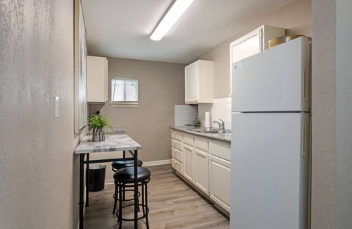 MacGregor Apartment | The Palm Flats 12! Zoo! Museums! Medical Center! ⭐️⭐️⭐️⭐️⭐️