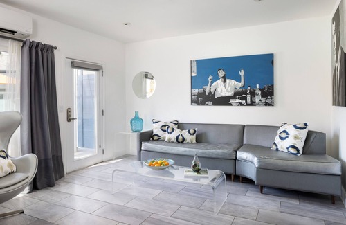 Little Tuscany Hotel | The Palm Springs Hotel