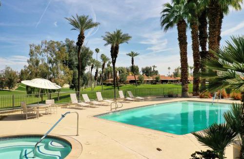 Palm Desert House | The Palmer Monterey Country Club Hole 6 Resort Amenities