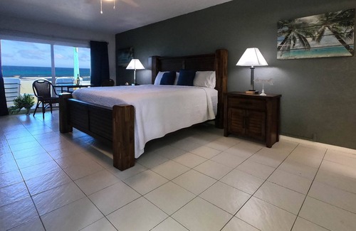La Grande Princesse Resort | The Palms at Pelican Cove