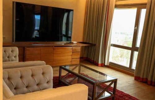 Salwa Resort | The Palms Beach Hotel & Spa