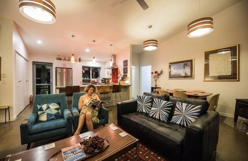 Upper Moutere House | The Paris Suite cottage on 7 acres Mapua seaside village