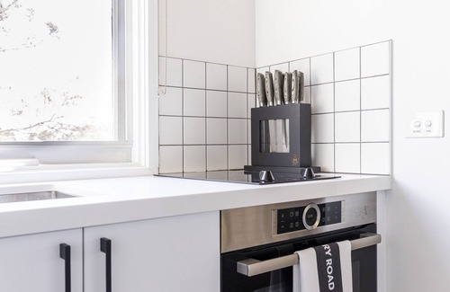 Dromana House | The Park Apartment - Dromana holiday apartment