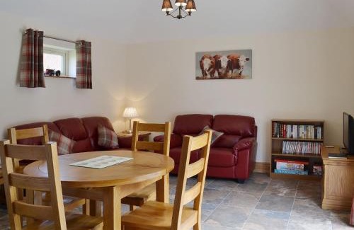 Sutton on Trent House | The Parlour