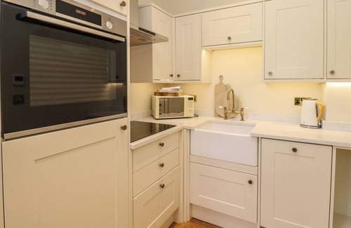 Kirklinton Cottage | THE PAVILLION, character holiday cottage, with open fire in Longtown
