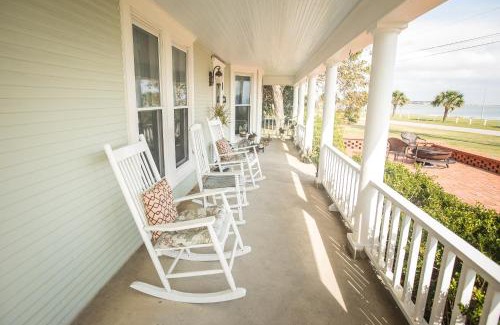 Palacios Bed & Breakfast | The Peaceful Pelican LLC