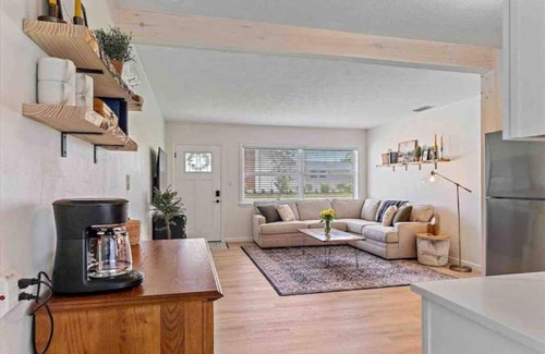 Fruitville House | The Peaceful Place
