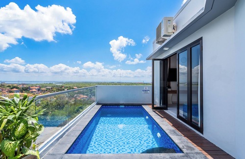 Mumbul Villa | The Peak 8 Villa Nusa Dua Bali - 20 Min to airport and popular beaches.